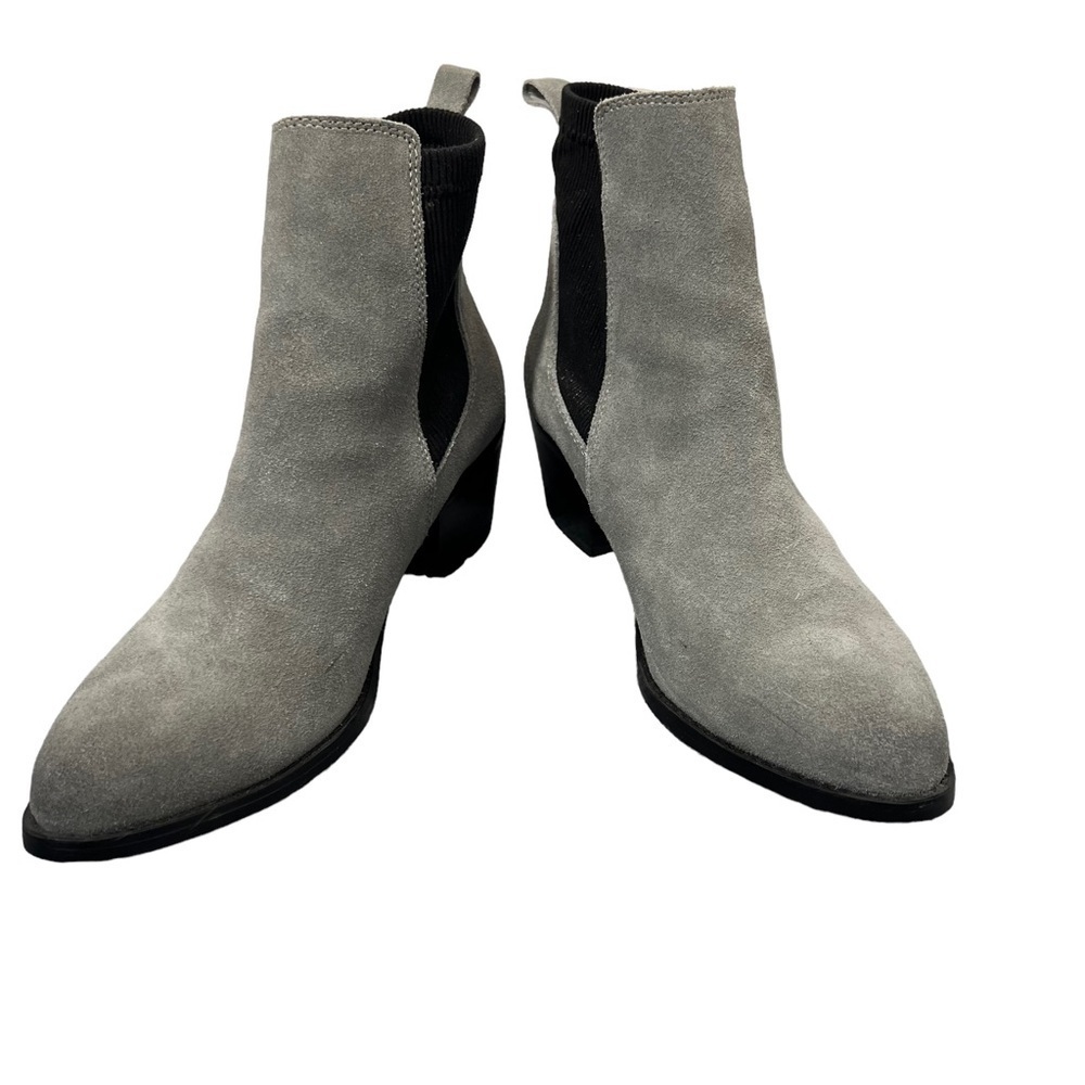 Very Volatile Raya Gray Suede Ankle Booties, Size 8 - Picture 4 of 8